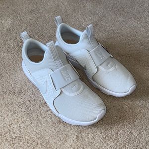 Nike AD COMFORT Shoes